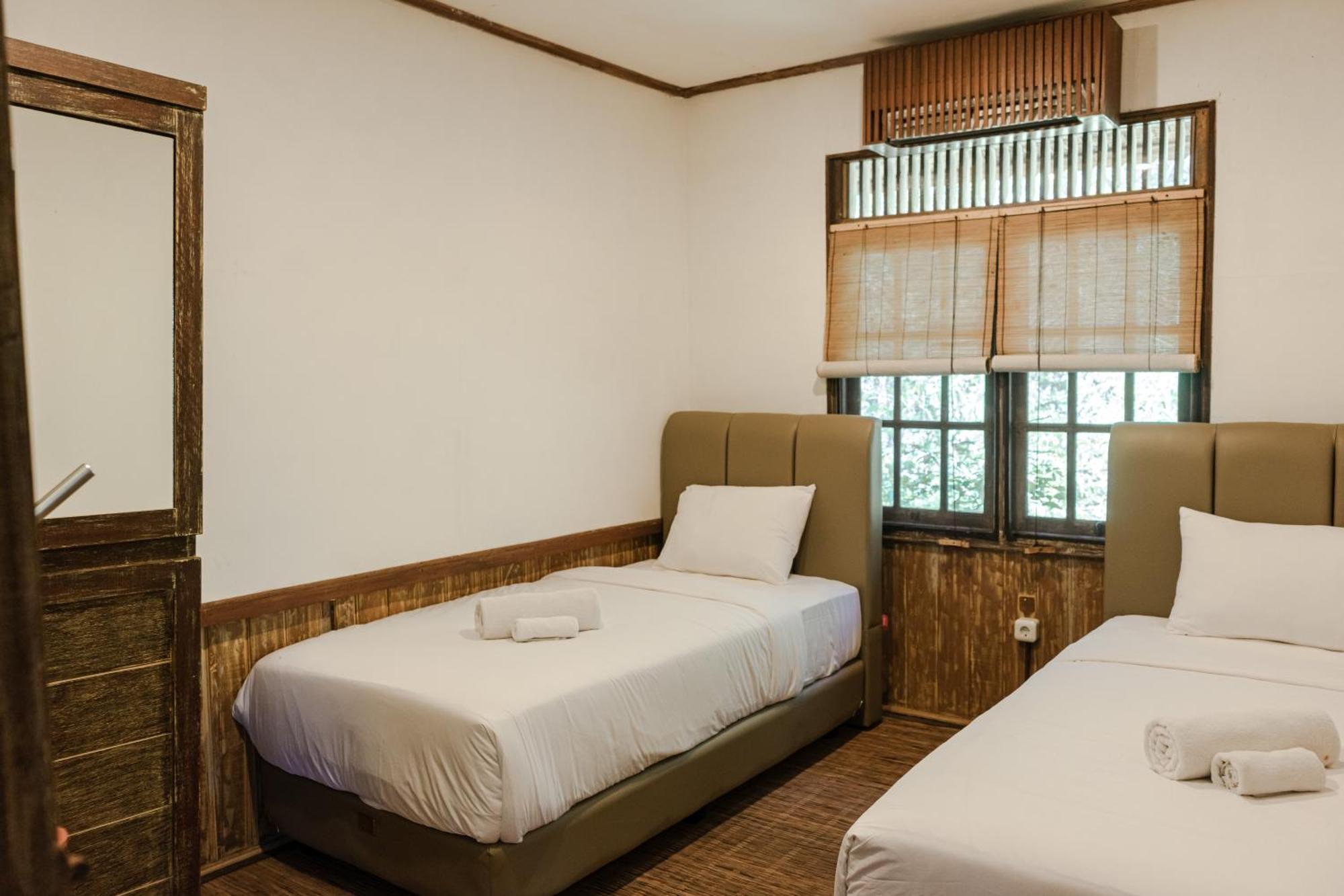 Menjangan Ecolodge - Chse Certified Banyuwedang Room photo
